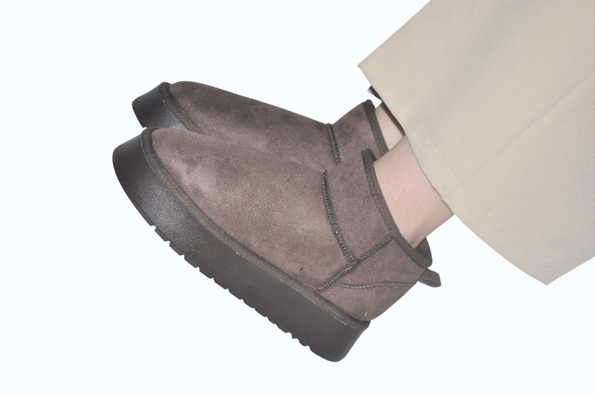 aci-kahve-platform-tabanli-muadil-bot-sik-konforlu-ve-gunluk-kullanima-uygun-0045