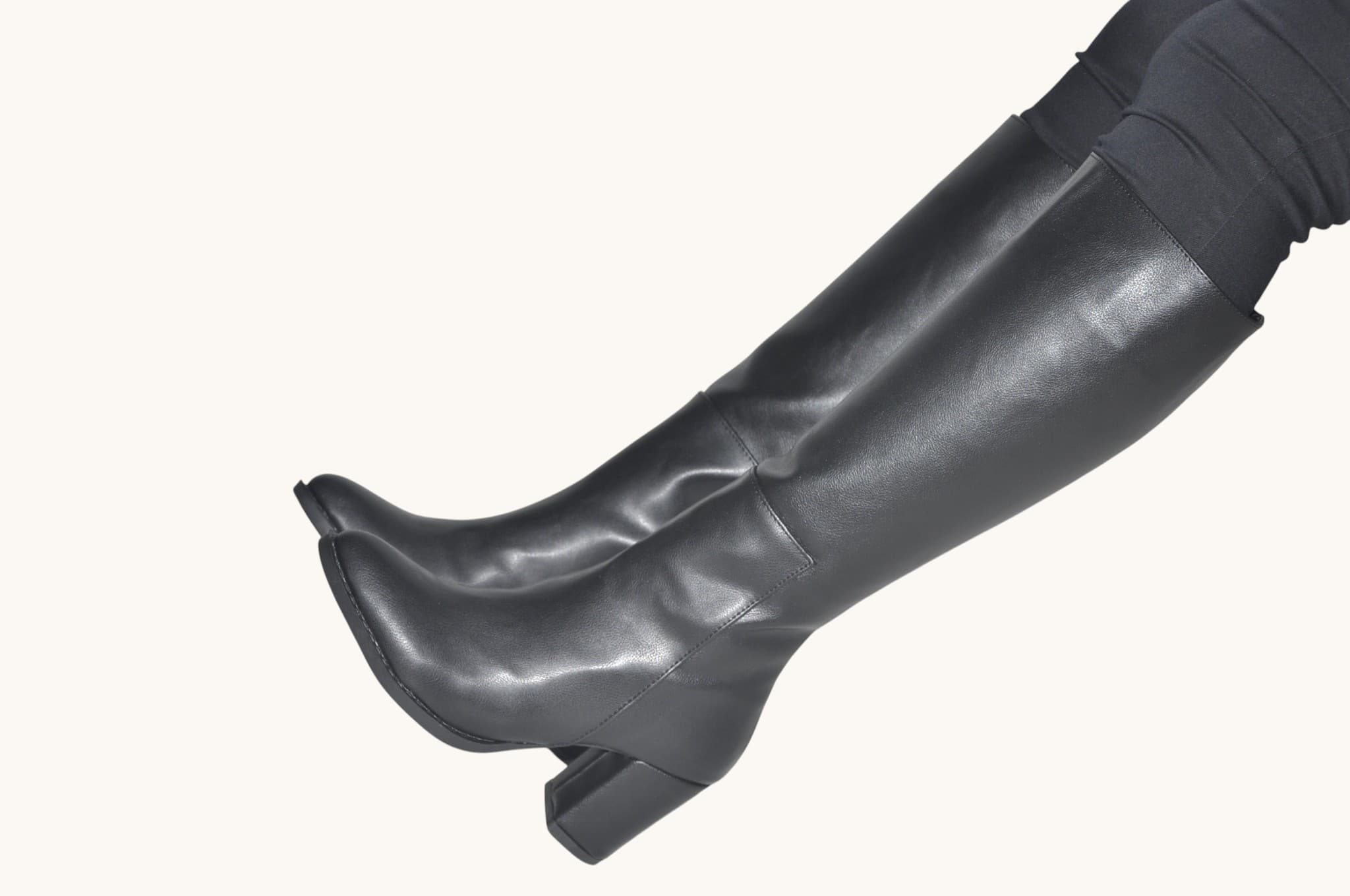 klasik-siklik-siyah-diz-alti-topuklu-cizme-0037