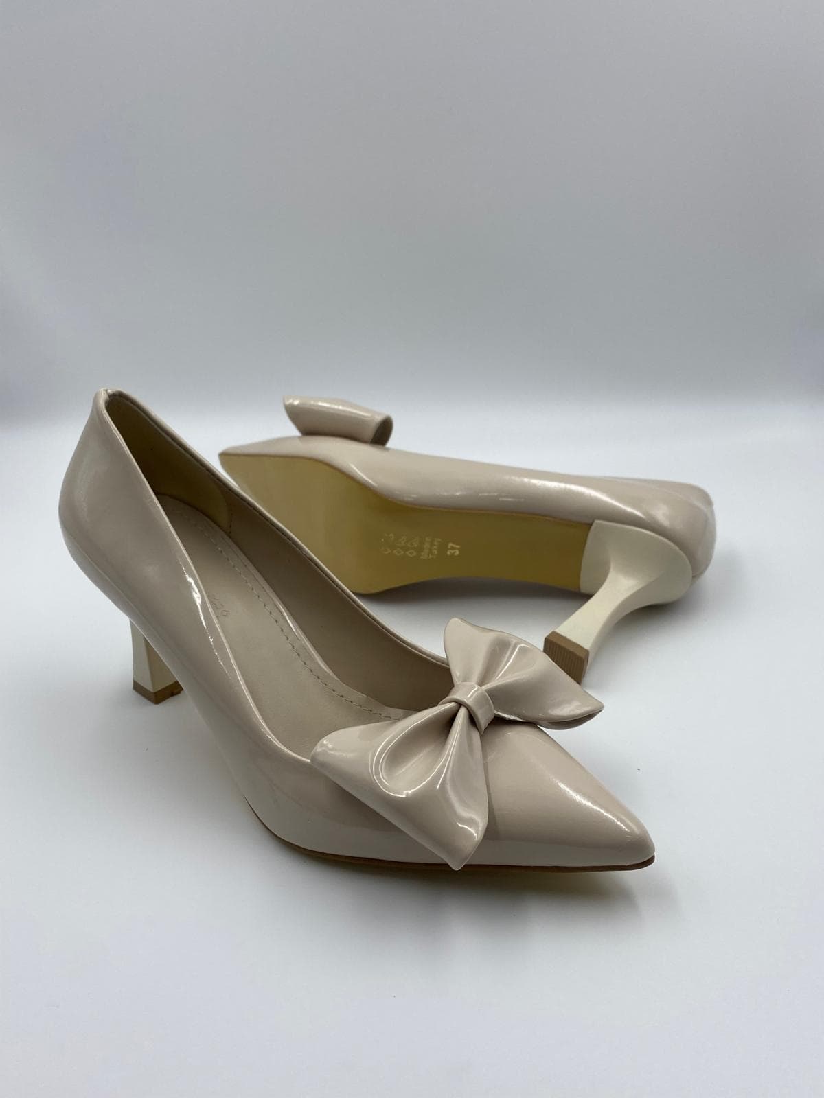 kocak-shoes-bej-fiyonk-detayli-topuklu-ayakkabi