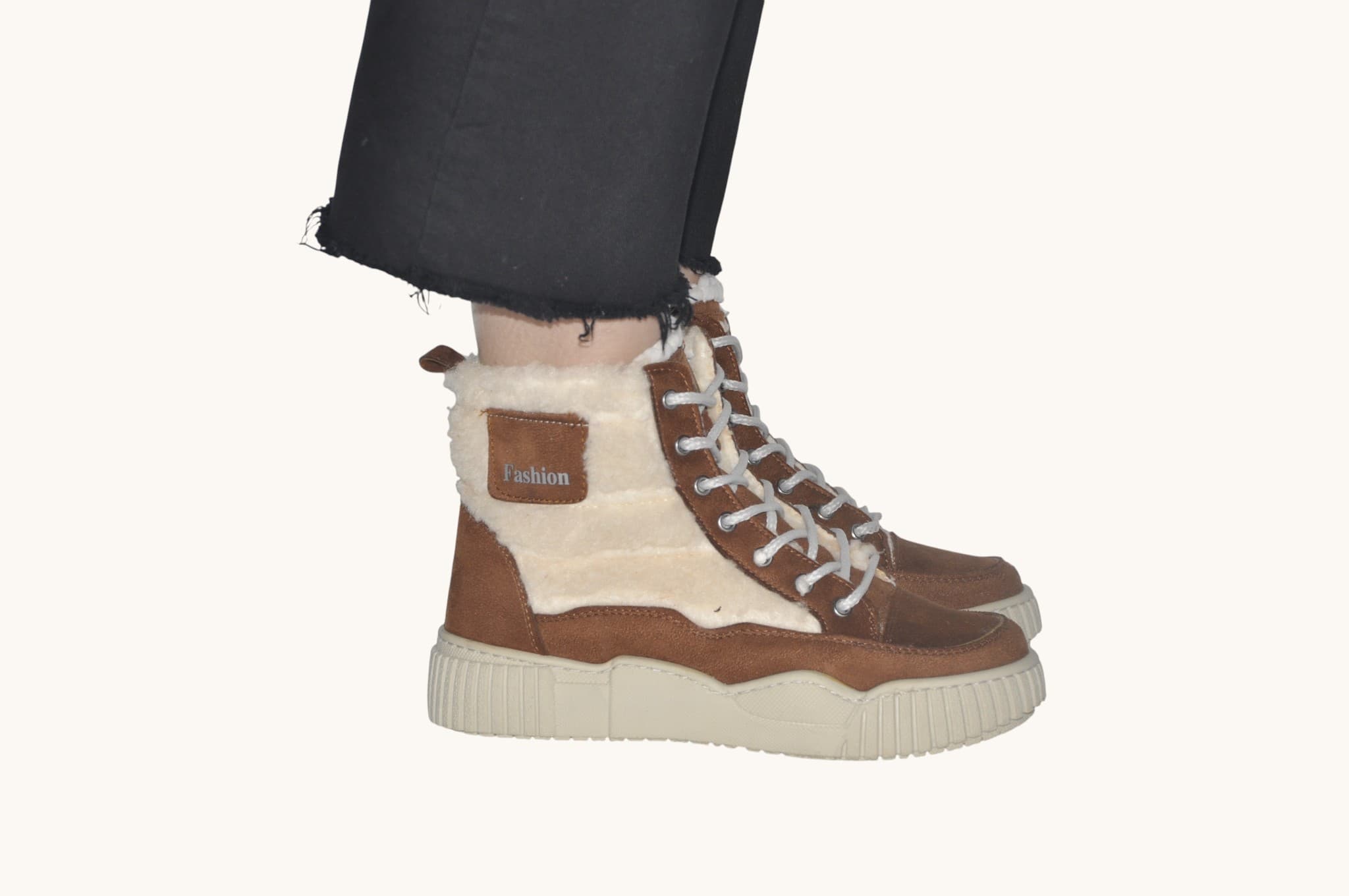 sicak-tutan-siklik-ici-kurklu-bagcikli-kislik-bot-0030