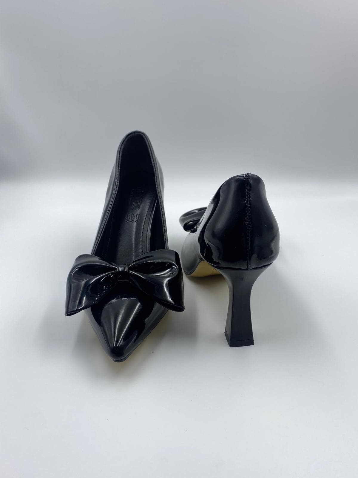 kocak-shoes-kadin-siyah-rugan-fiyonk-detayli-topuklu