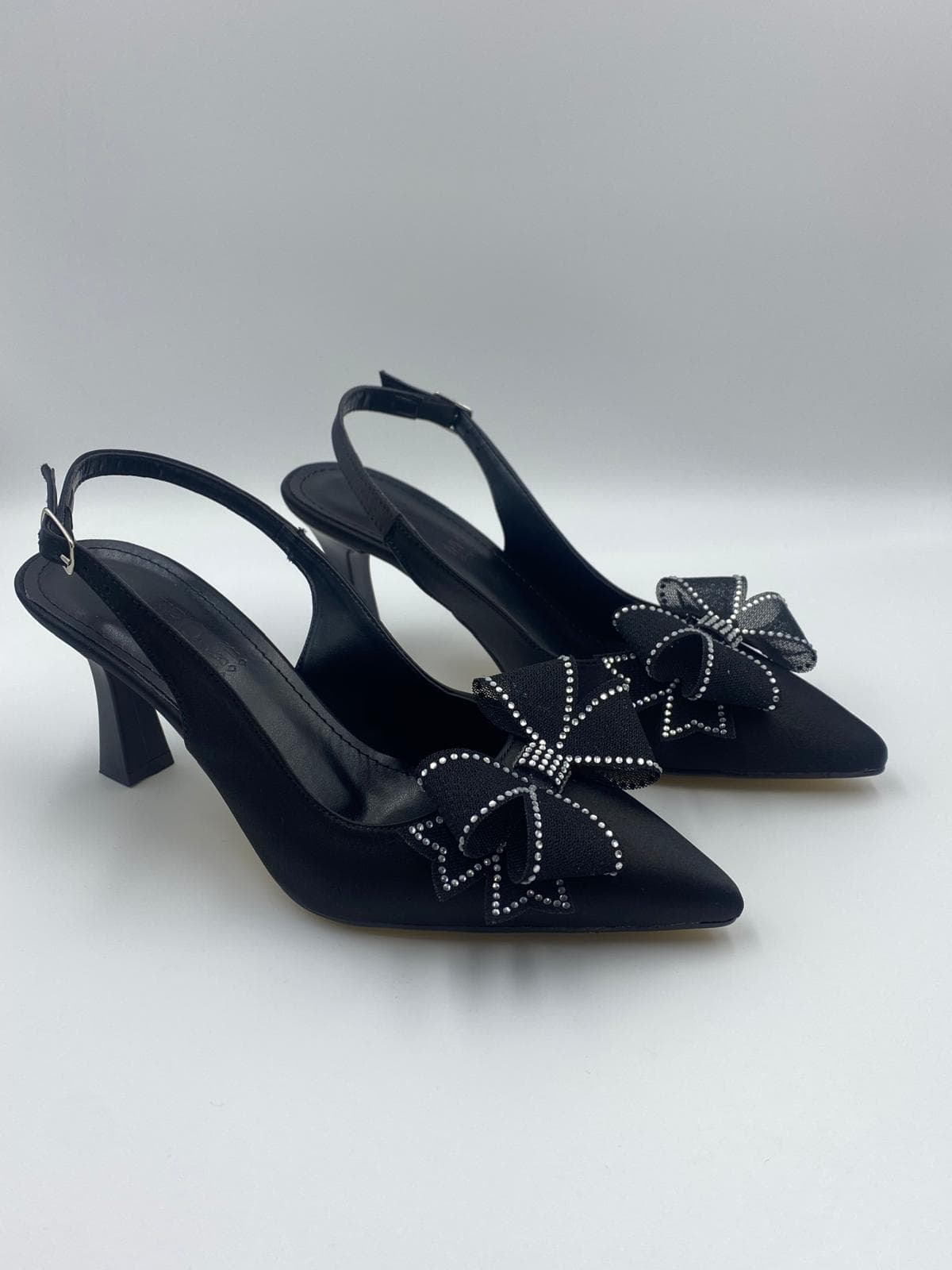 kocak-shoes-siyah-fiyonklu-topuklu-ayakkabi-klasik-sikligin-zarif-yorumu-t0027