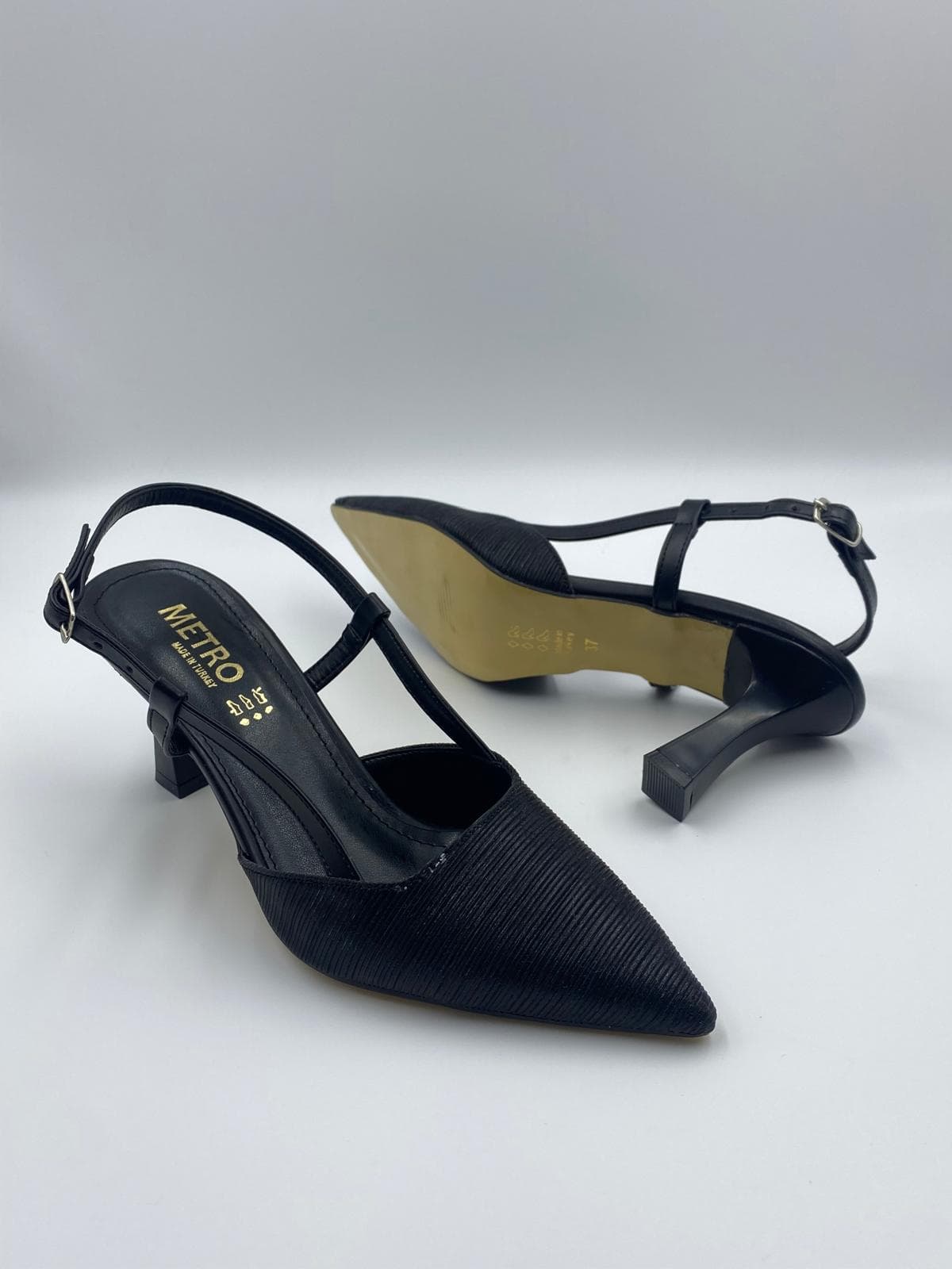 kocak-shoes-siyah-klasik-topuklu-ayakkabi-zamansiz-sikligin-vazgecilmezi-0001