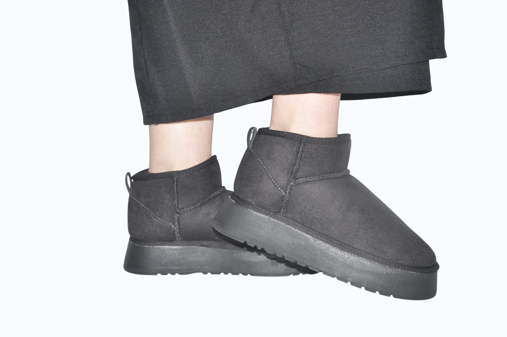 siyah-platform-tabanli-muadil-bot-gunluk-konfor-and-sik-tasarim-0041