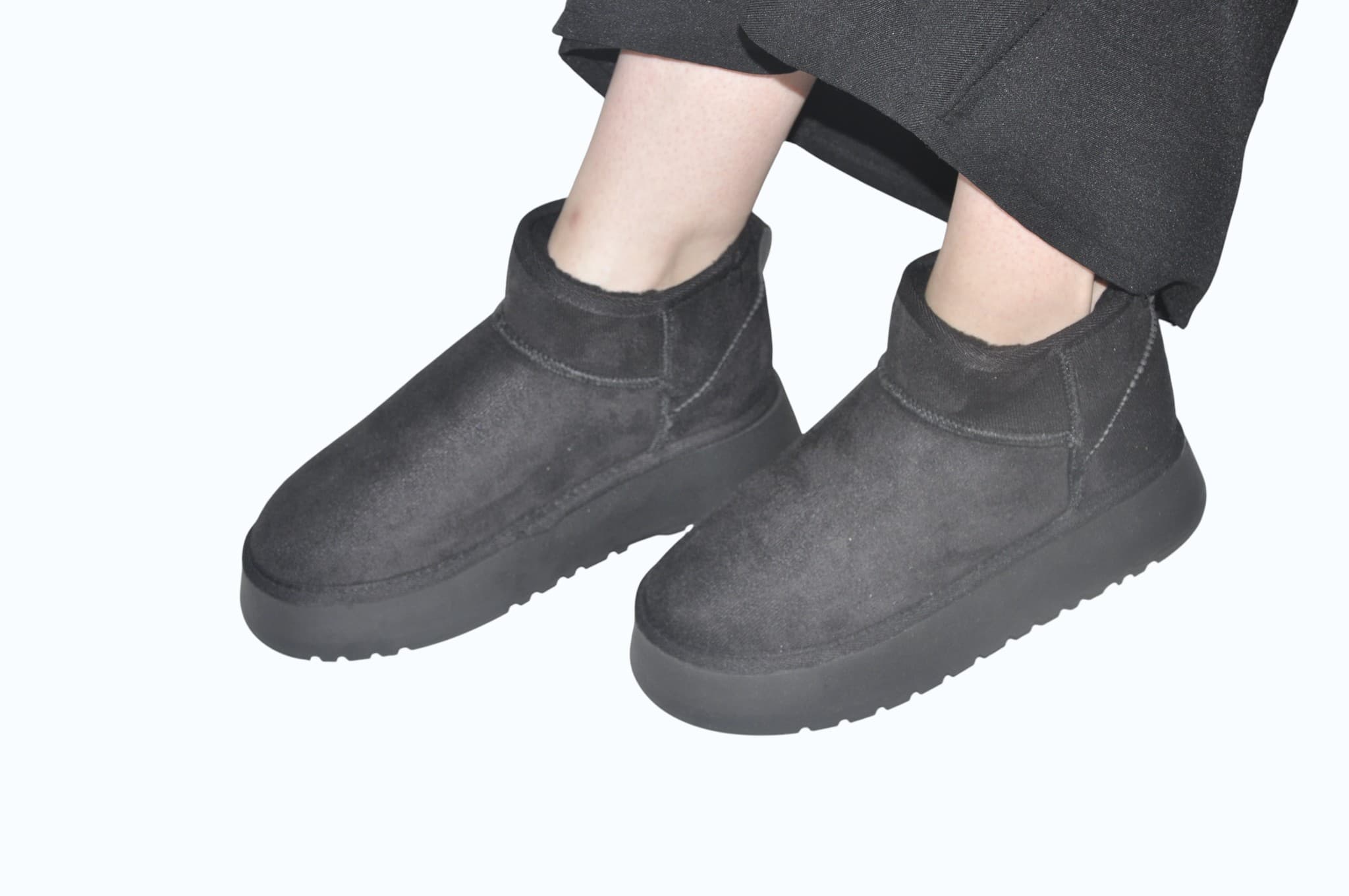 siyah-platform-tabanli-muadil-bot-gunluk-konfor-and-sik-tasarim-0041