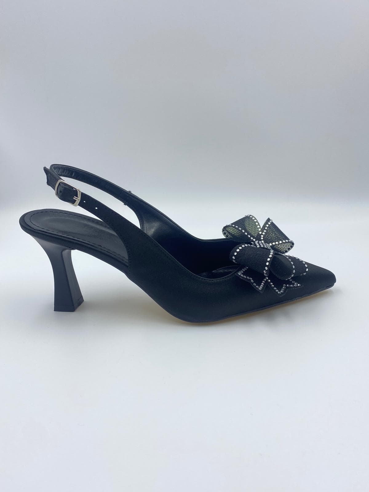 ✨ Koçak Shoes Siyah Fiyonklu Topuklu Ayakkabı – Klasik Şıklığın Zarif Yorumu ✨