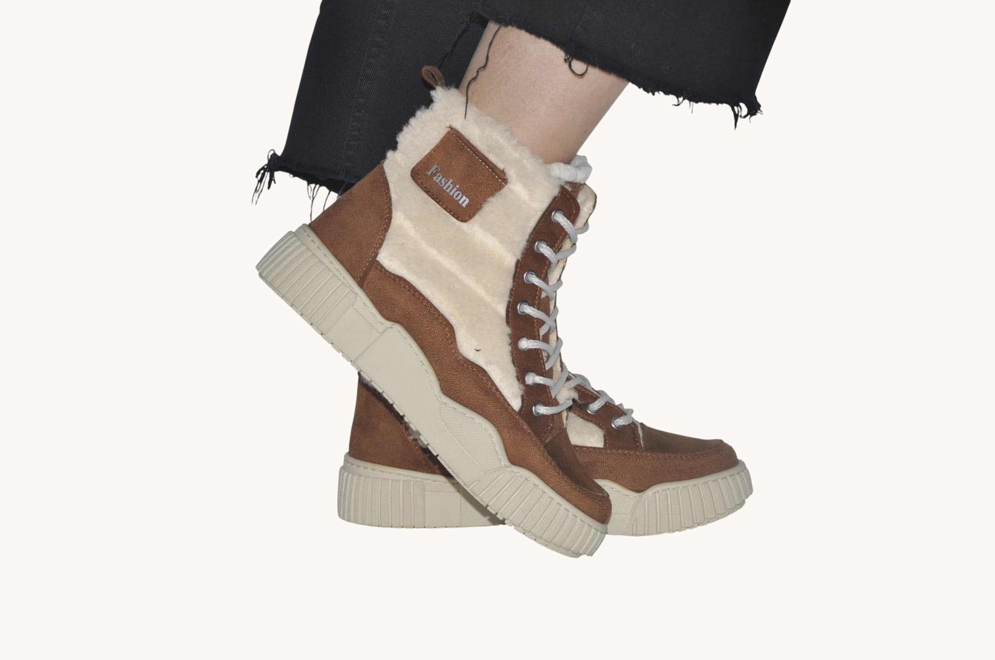 sicak-tutan-siklik-ici-kurklu-bagcikli-kislik-bot-0030